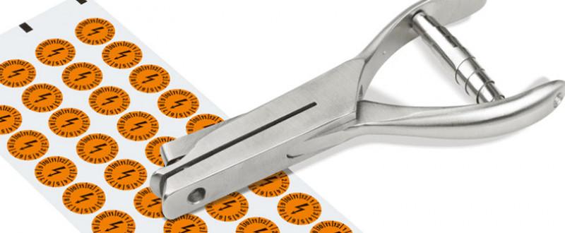 Lochzangen zum Markieren von Prüfplaketten