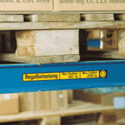 Regalbelastungsaufkleber