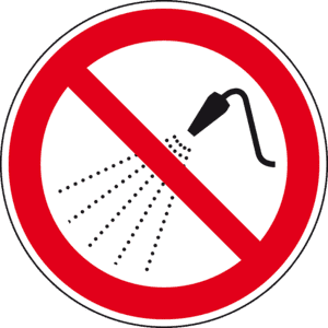 Verbotsschild Mit Wasser spritzen verboten, ISO, Folie, selbstklebend, Ø 100mm Bild 1